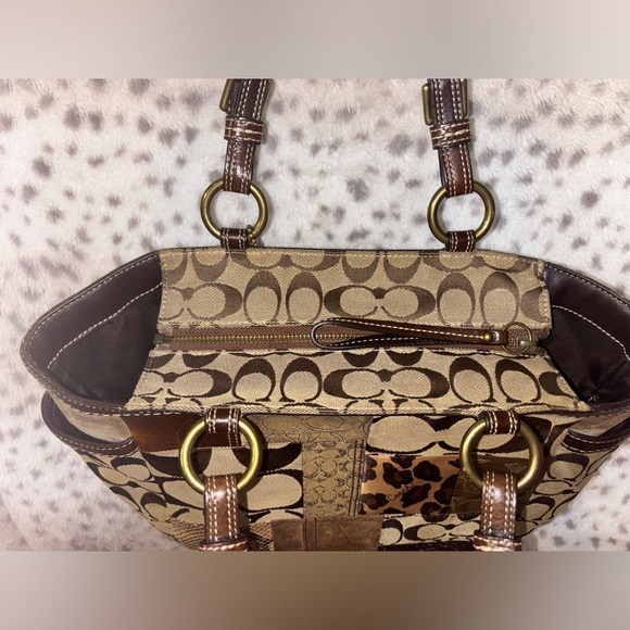 COACH VINTAGE 2007 PATCHWORK SHOULDER BAG - Picture 7 of 13